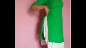 Indian teen shaking her butt
